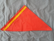 Halstuch rot mit gelbem Streifen